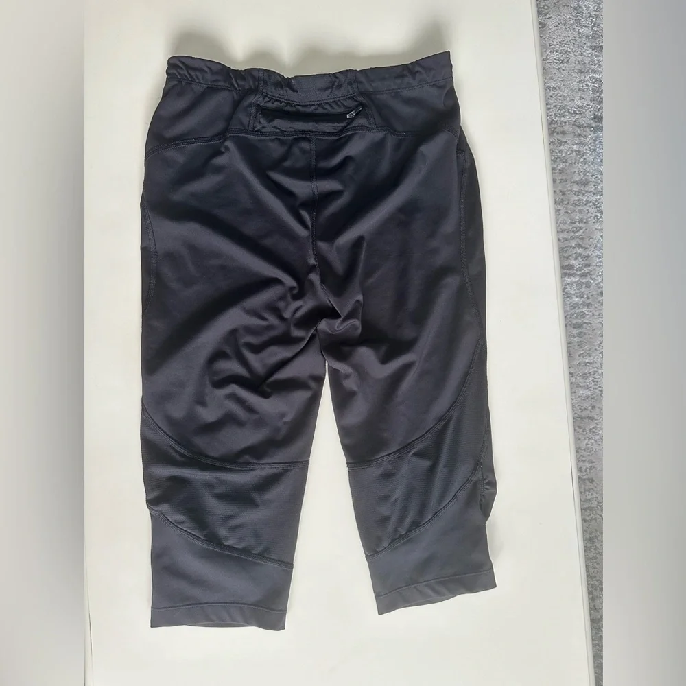 Champion Double Dry black capri leggings. Size Large - Picture 2 of 6